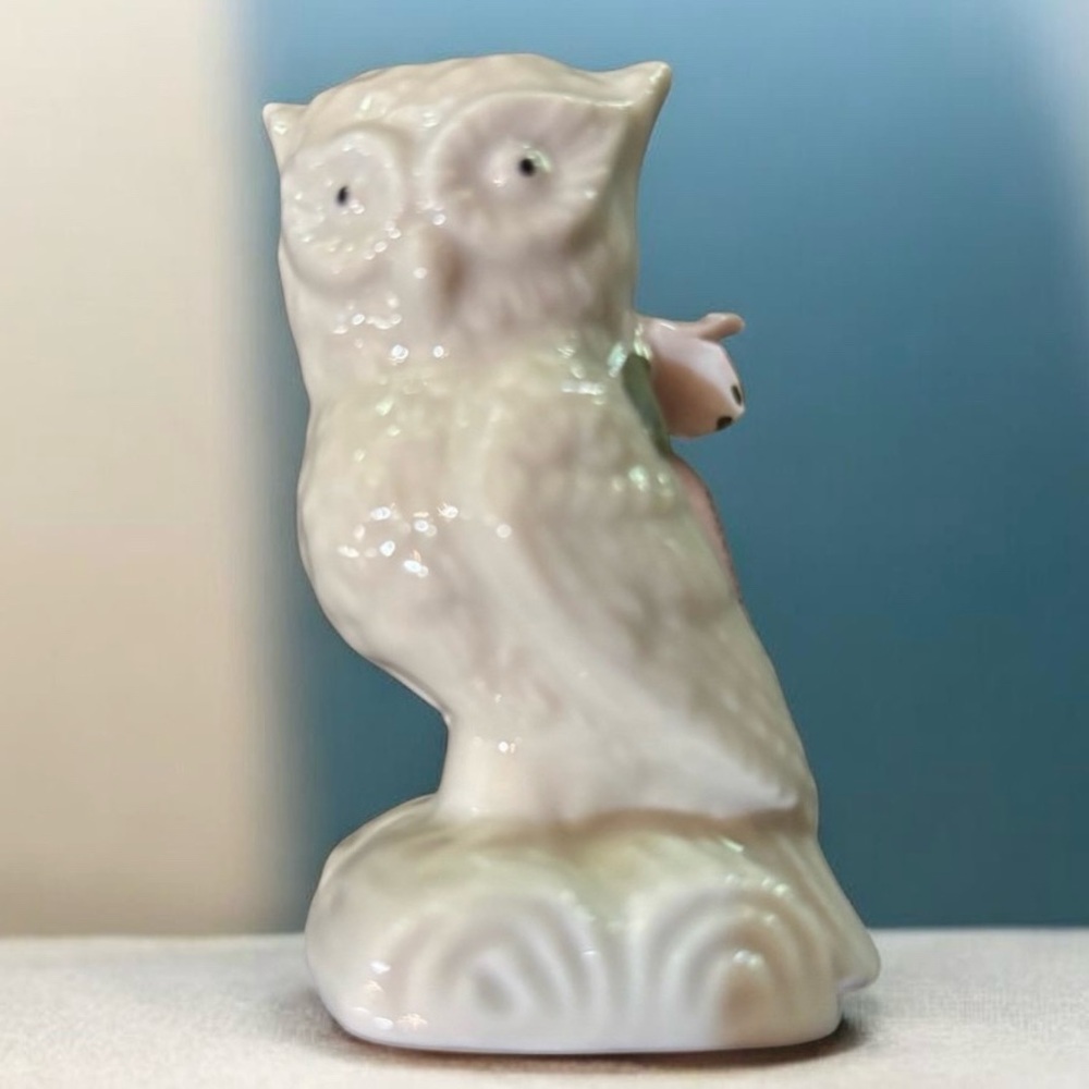 Vintage Cream Owl Pin Cushion Figurine